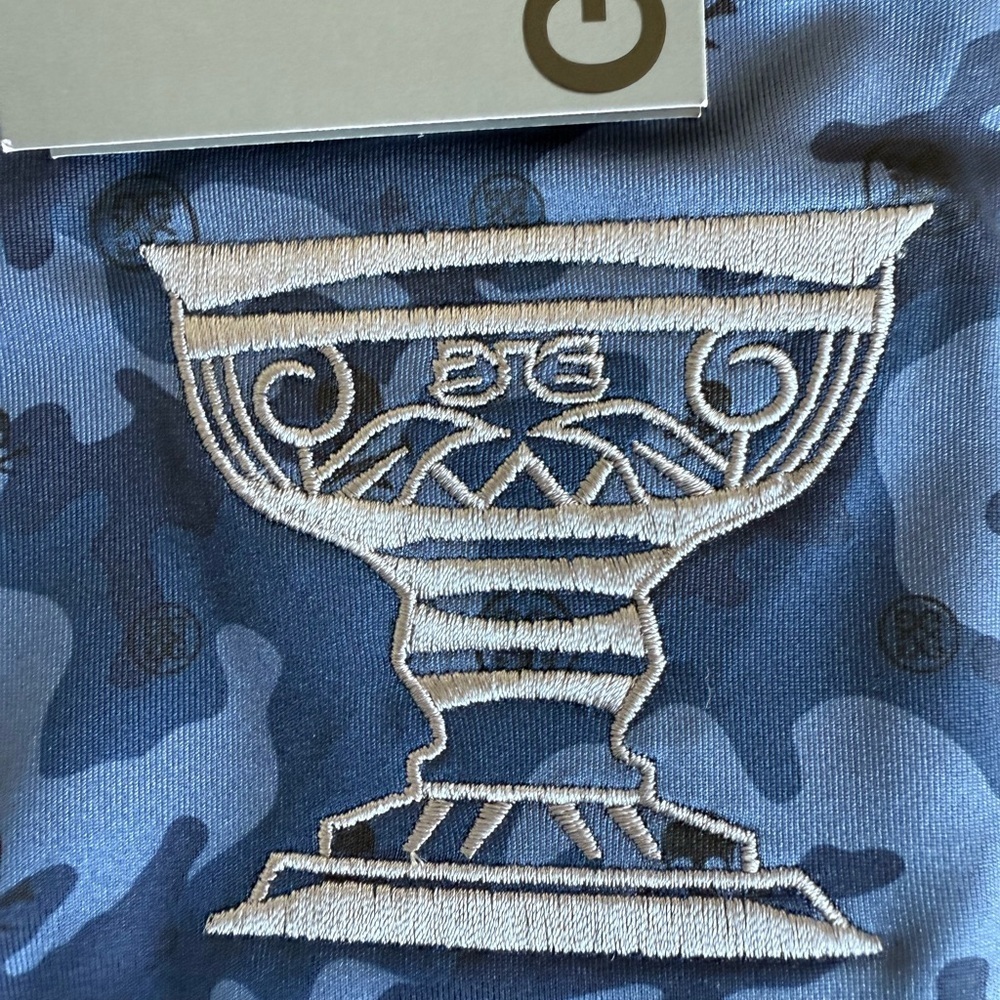 G/Fore Golf Polo Shirt Blue Camo Skulls Trophy Men Medium NEW 1525 - Picture 2 of 4